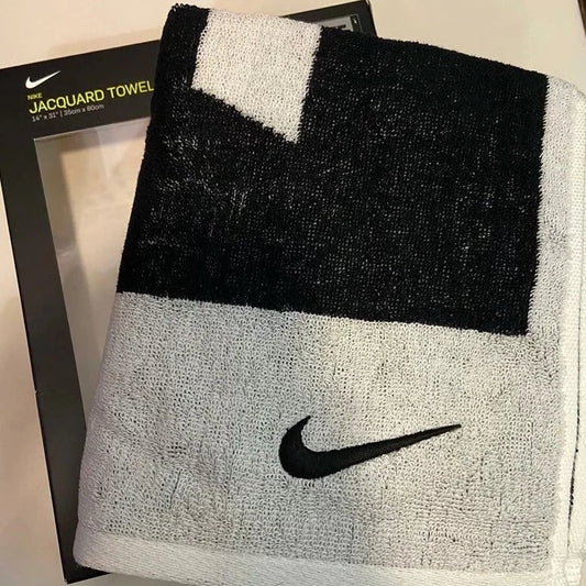 Nike Jacquard Medium Towel 運動毛巾 - Sunnny SunMarket