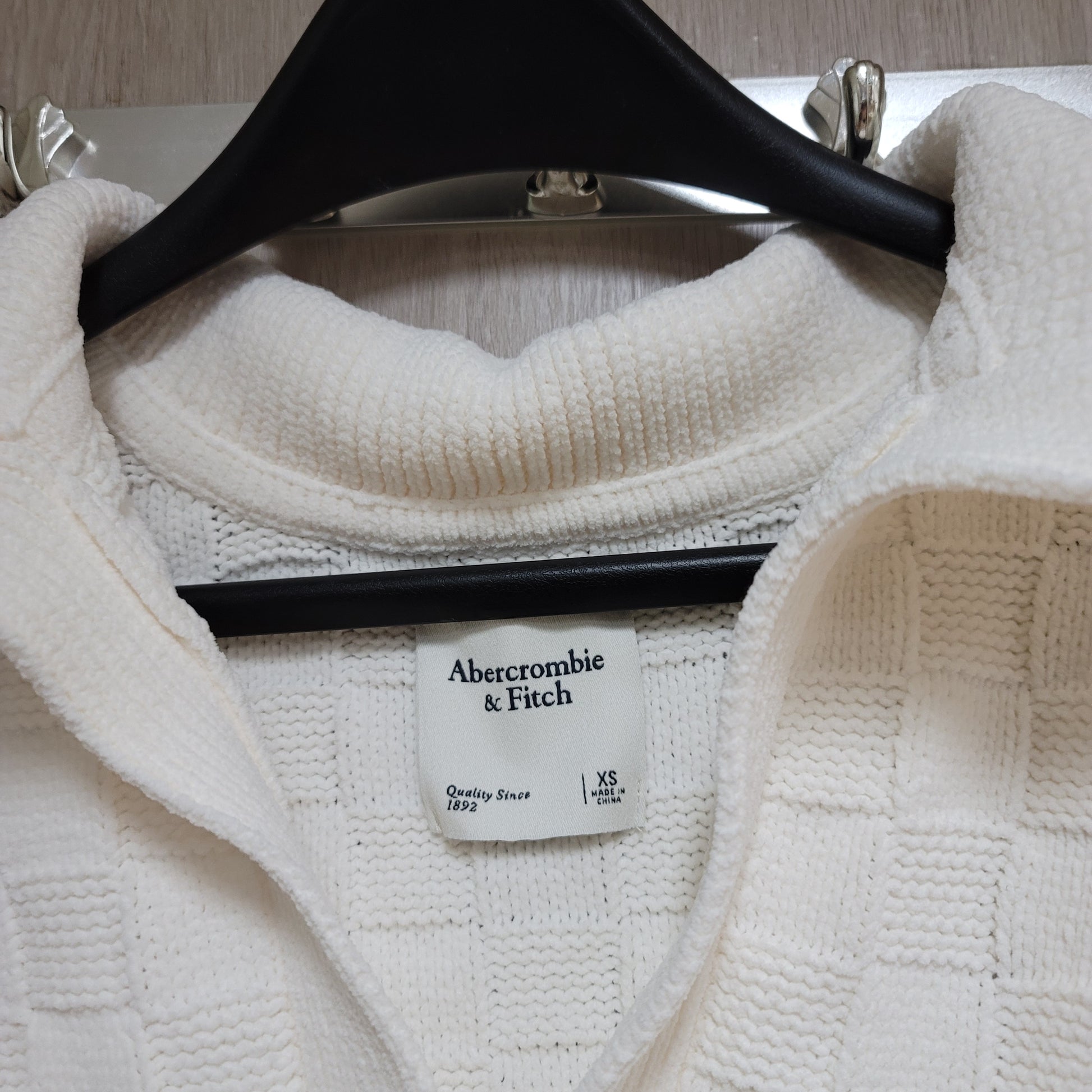 Abercrombie & Fitch V neck Sweater Cardigan 653240212 - Sunnny SunMarket